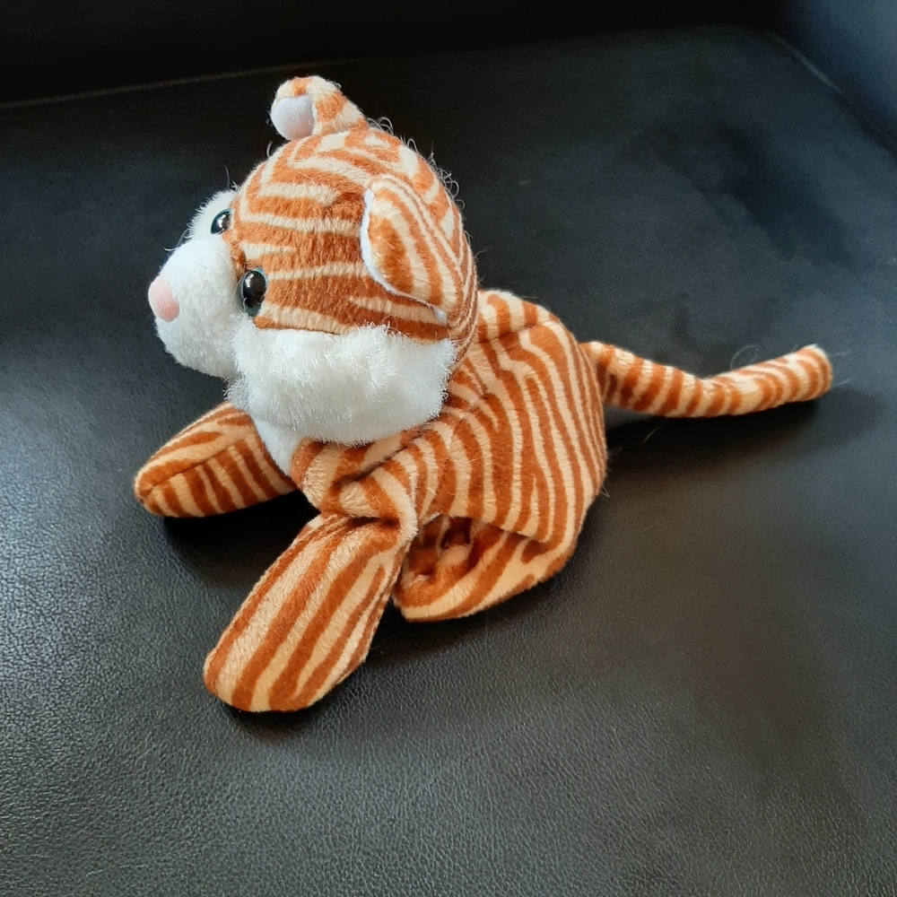 GAF stuffed ginger striped kitten NWOT